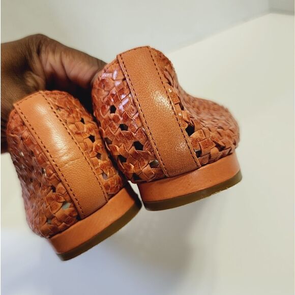 Halston   - Picture 4 of 12